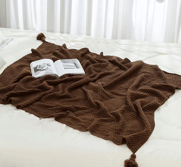 Nordic Fringed Knit Wool Blanket – Cozy & Timeless